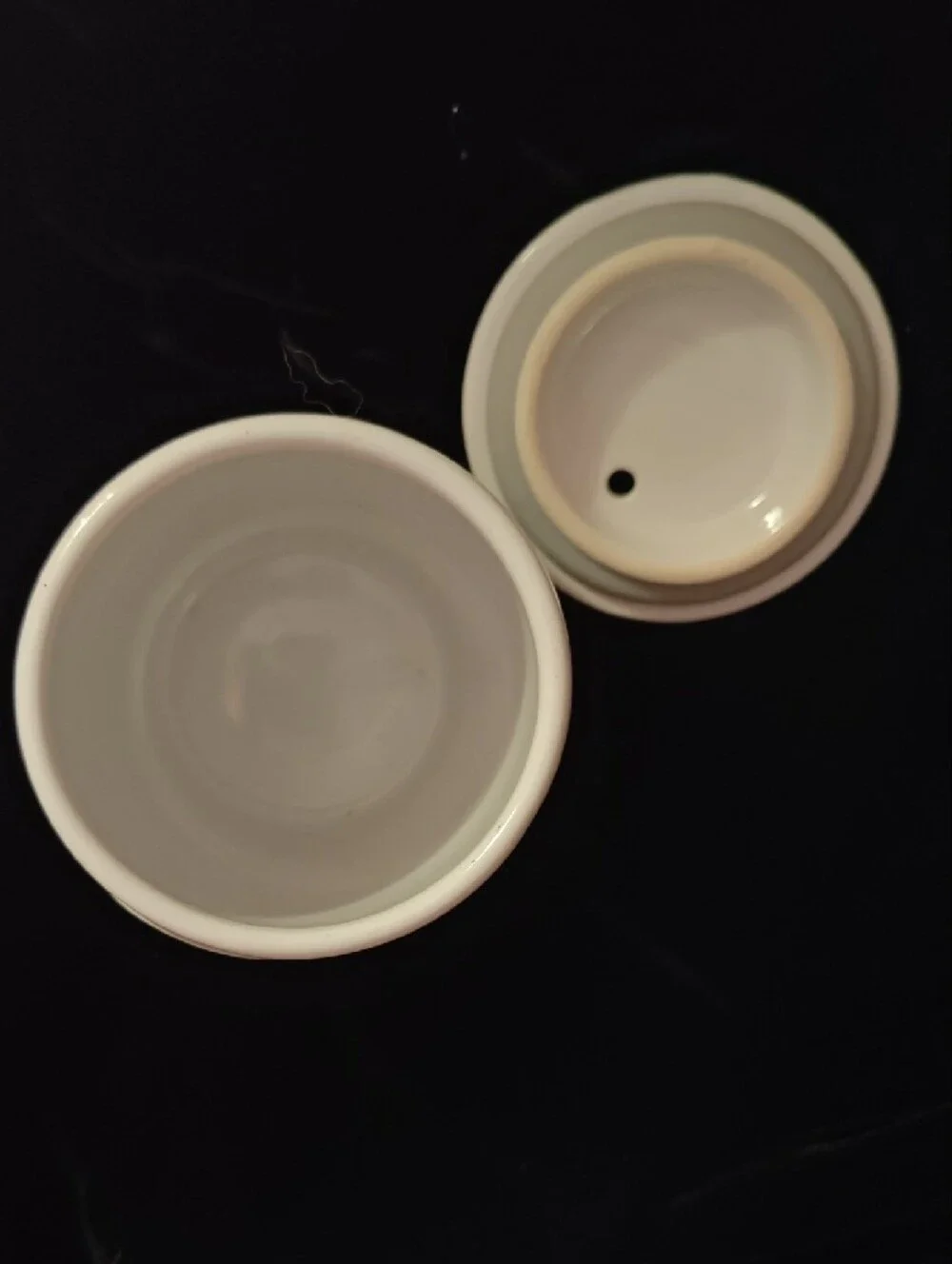 Pampered Chef Set: Ceramic Egg Cooker And Crinkle Cutter With Blade Guard